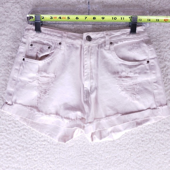 FOREVER 21 Light Pink Destroyed Raw Hem Jean Shorts Womens Size 26 High Rise - Picture 2 of 6